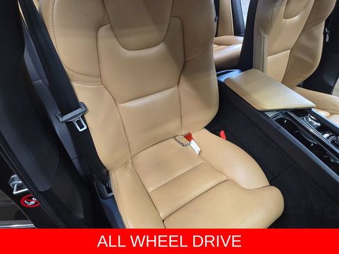 Used 2018 Volvo XC60 T8 Inscription w/ Advanced Package AWD/4WD image 10