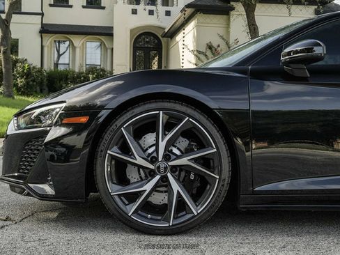 Used 2023 Audi R8 V10 performance RWD image 4