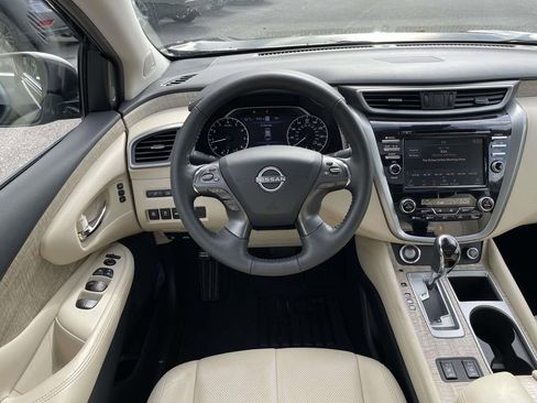 Used 2024 Nissan Murano SL FWD image 14
