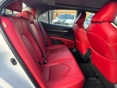 Used 2019 Toyota Camry XSE FWD image 23