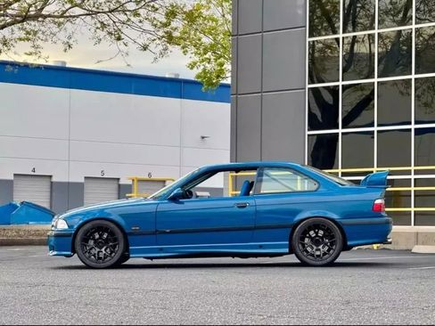 Used 1995 BMW M3 Coupe RWD image 3