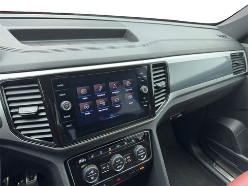 Used 2023 Volkswagen Atlas Cross Sport SEL Premium R-Line image 23