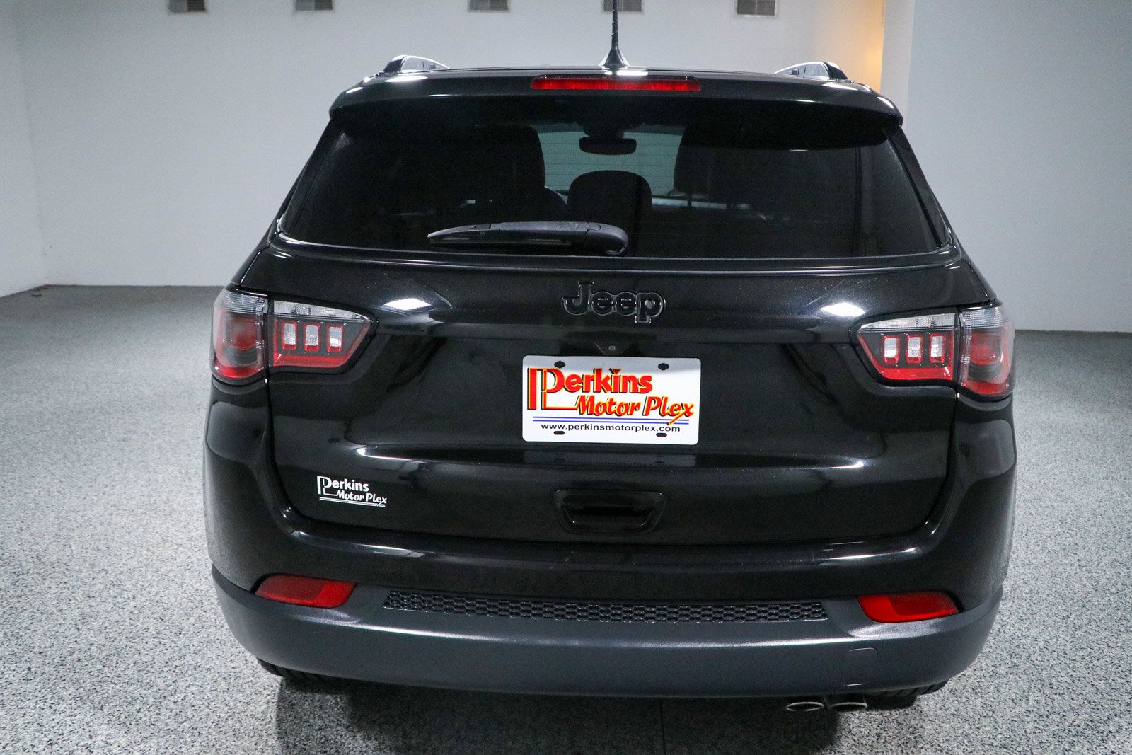 Used 2022 Jeep Compass Latitude FWD image 8