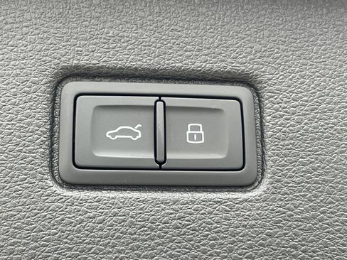 New 2025 Audi Q7 3.0T Premium Plus image 13