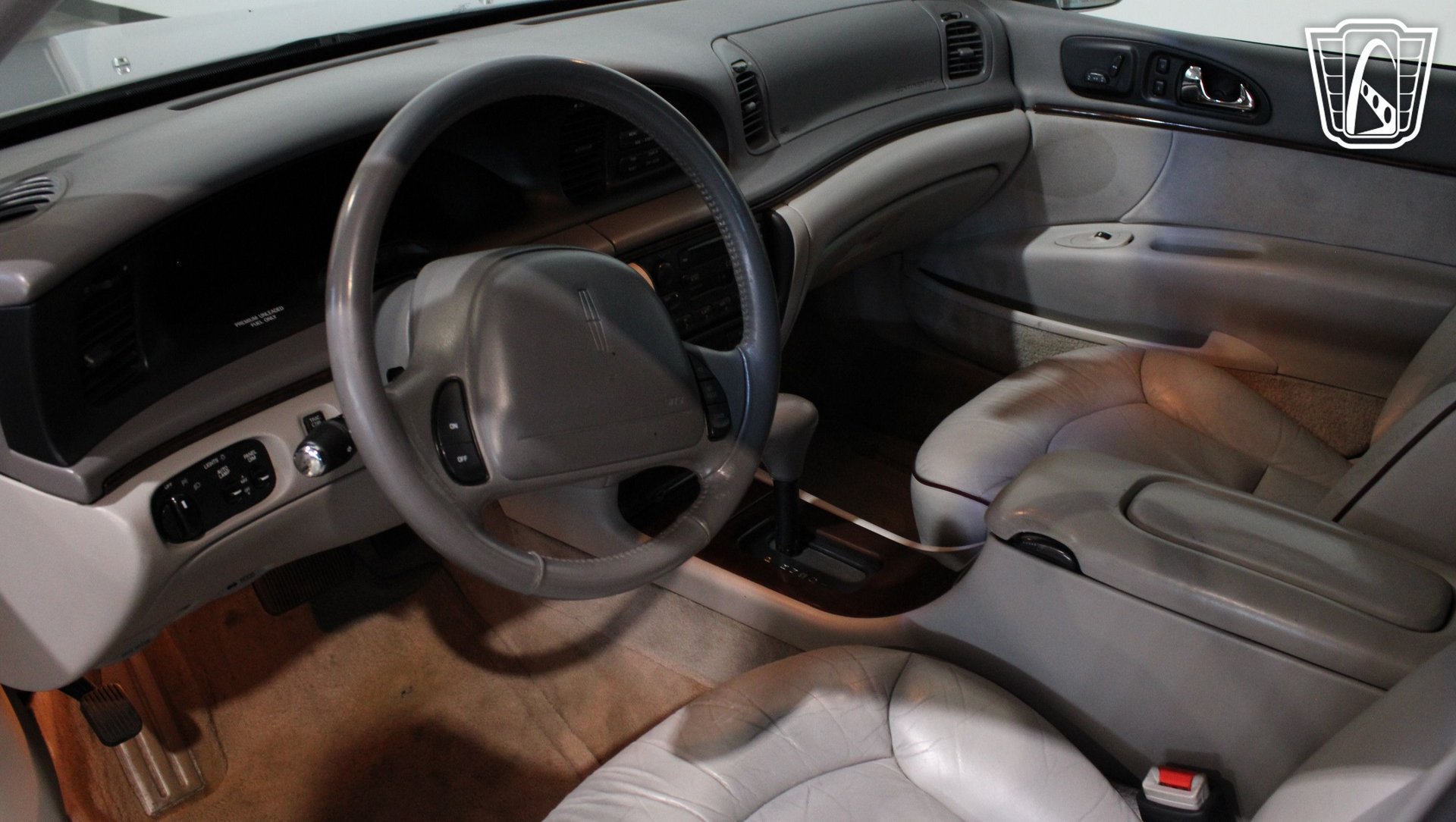 Used 1996 Lincoln Continental FWD image 29