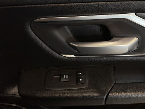 Used 2019 RAM 1500 Big Horn AWD/4WD image 17