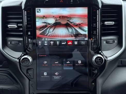 New 2026 RAM 2500 Big Horn AWD/4WD image 38
