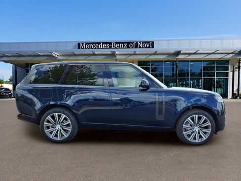 Used 2023 Land Rover Range Rover SE AWD/4WD image 6