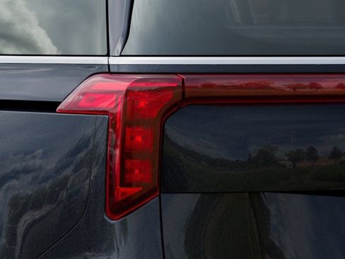 New 2026 Kia Carnival EX FWD image 11
