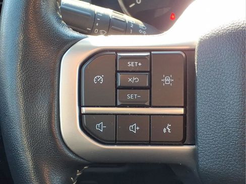 Used 2024 Ford Expedition Max XLT image 16