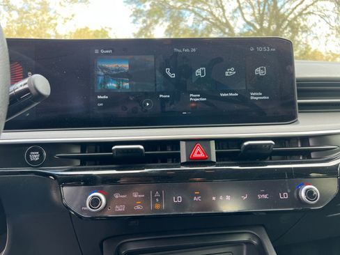 Used 2025 Kia K5 LXS image 17