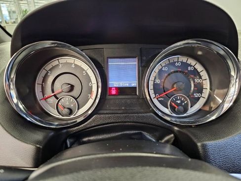 Used 2017 Dodge Grand Caravan GT image 13