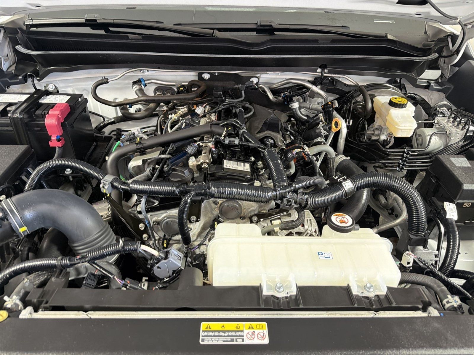 Used 2024 Toyota Tacoma TRD Sport AWD/4WD image 28