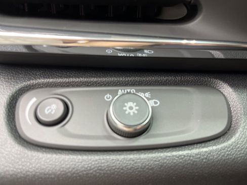 New 2026 Buick Envista Preferred image 11