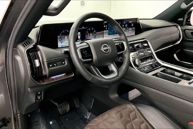 Used 2025 Nissan Armada Platinum AWD/4WD image 17