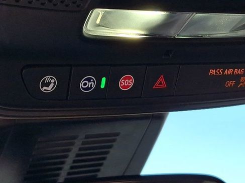 Used 2025 Chevrolet Equinox LT FWD image 26