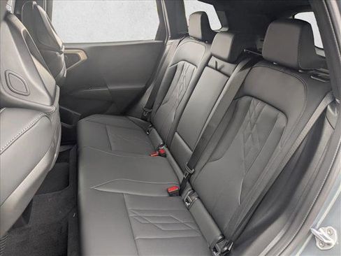 Used 2025 BMW X3 xDrive30i w/ Premium Package image 16