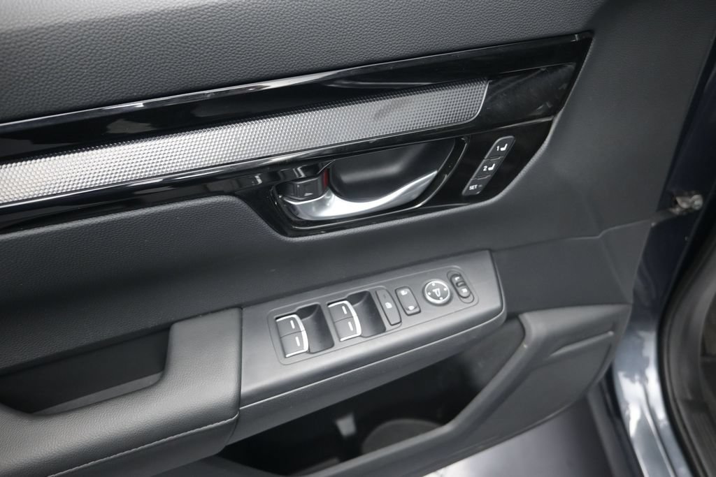 Used 2025 Honda CR-V EX-L image 10