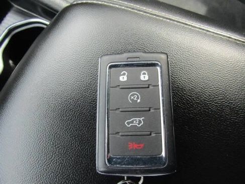 Used 2024 Jeep Grand Cherokee Altitude AWD/4WD image 21