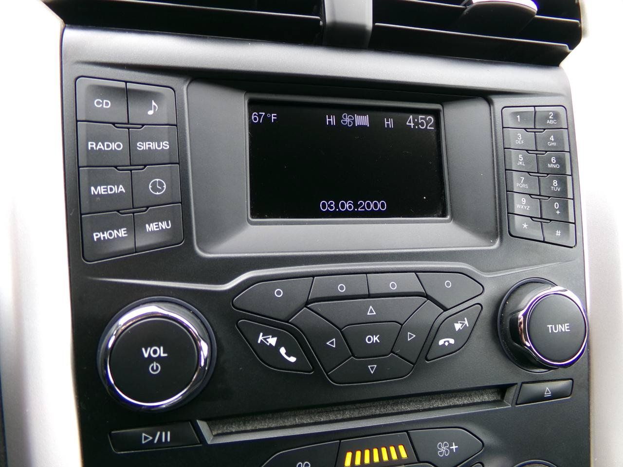 Used 2014 Ford Fusion SE FWD image 21