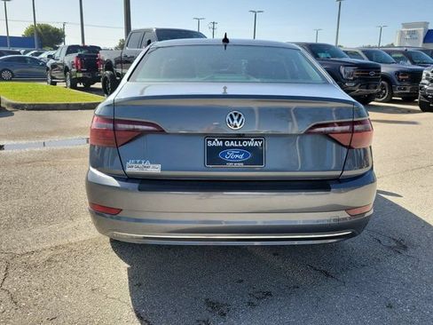 Used 2020 Volkswagen Jetta SEL FWD image 5