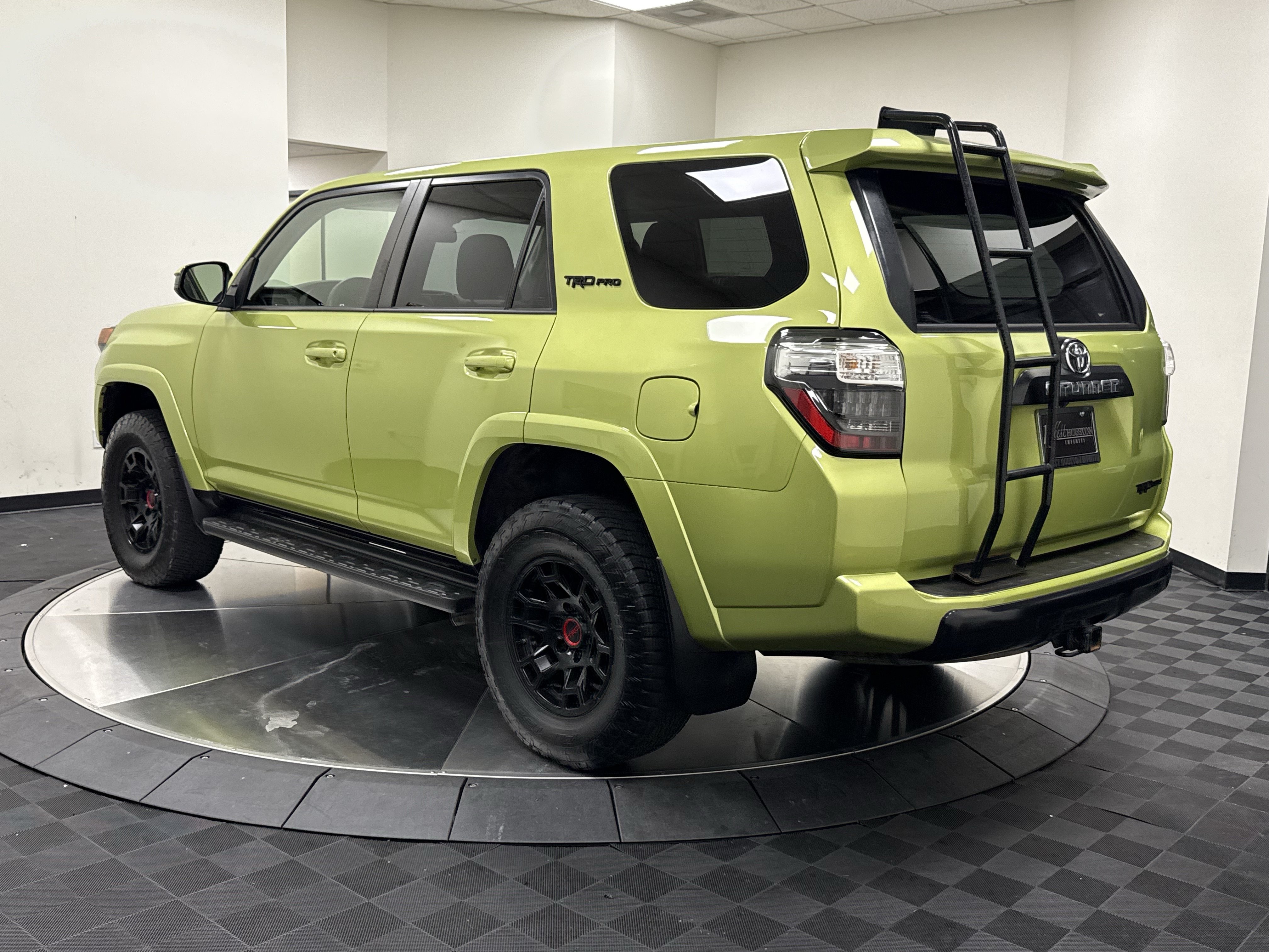 Used 2022 Toyota 4Runner TRD Pro AWD/4WD image 5