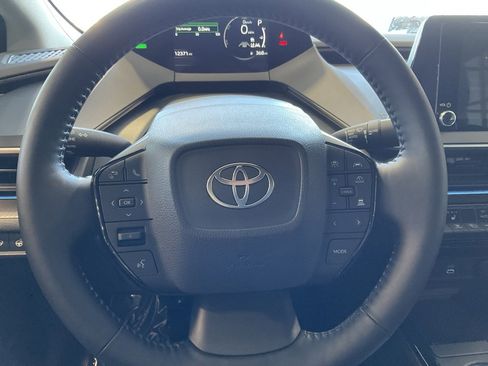 Used 2024 Toyota Prius XLE image 10