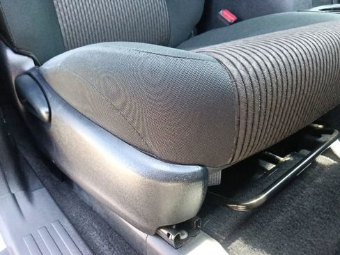 Used 2024 Toyota 4Runner TRD Off-Road AWD/4WD image 32