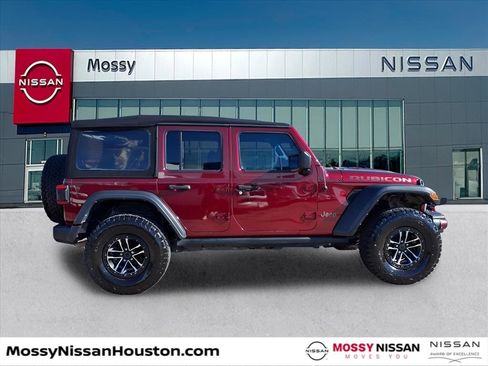 Used 2022 Jeep Wrangler Unlimited Rubicon w/ LED Lighting Group image 8