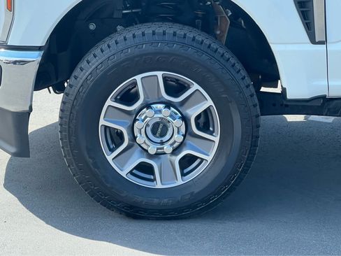Certified 2024 Ford F350 Lariat w/ Lariat Ultimate Package AWD/4WD image 13
