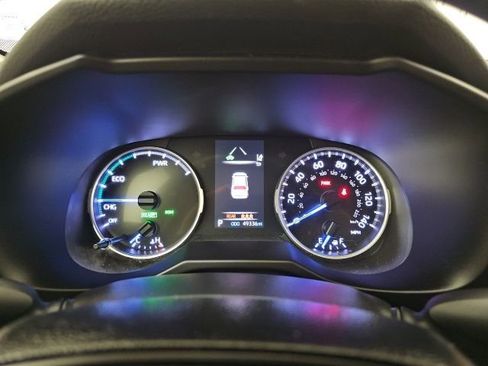 Used 2021 Toyota RAV4 LE image 21