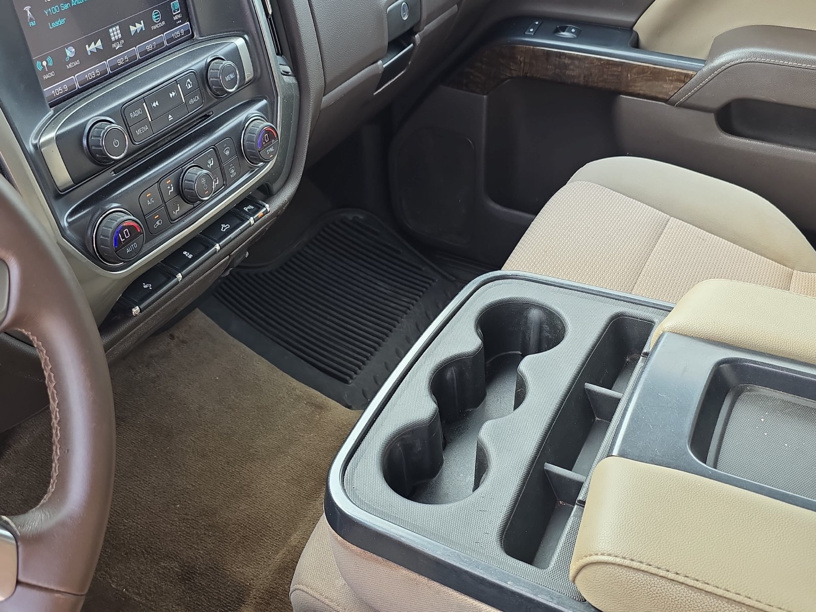 Used 2018 Chevrolet Silverado 1500 LT w/ Texas Edition RWD image 22