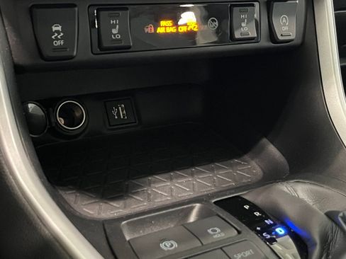 Used 2025 Toyota RAV4 XLE Premium w/ Weather Package AWD/4WD image 26