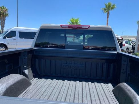 New 2026 GMC Sierra 1500 Denali w/ Technology Package AWD/4WD image 9