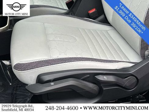 Certified 2025 MINI Cooper S image 19