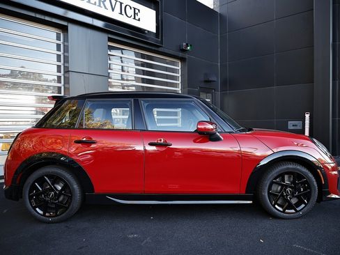 New 2026 MINI Cooper S image 4