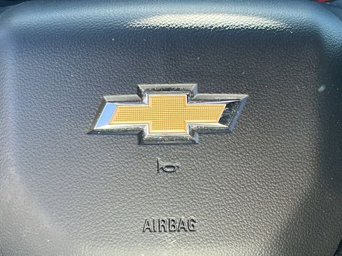 Used 2021 Chevrolet Tahoe LT image 17