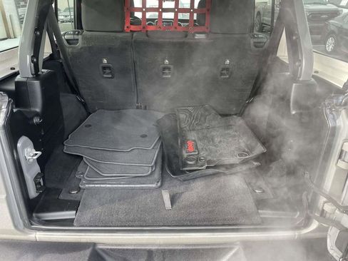 Used 2018 Jeep Wrangler Unlimited Sport S image 48