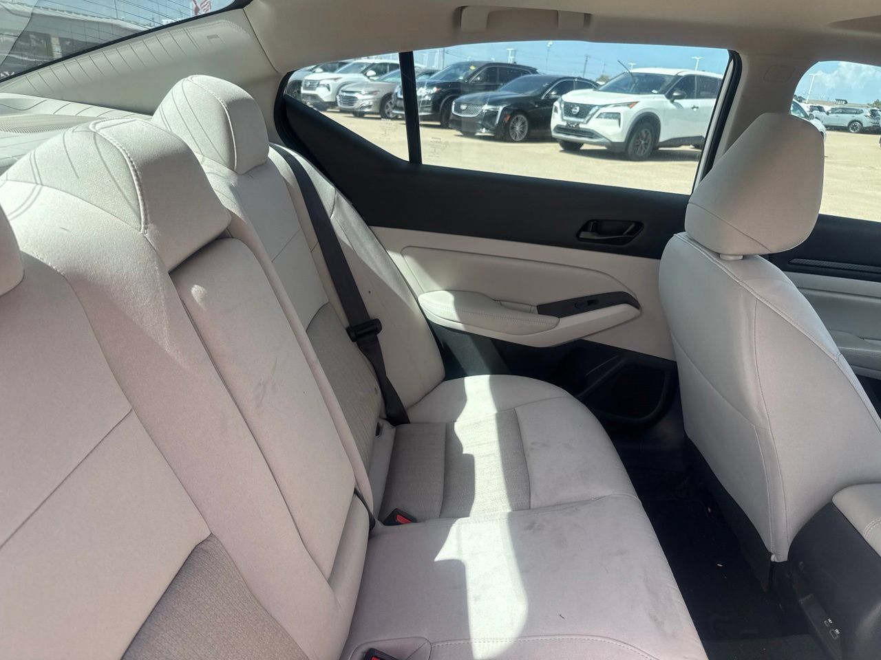 Certified 2024 Nissan Altima 2.5 SV w/ SV Premium Package FWD image 35