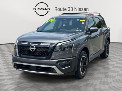 Used 2024 Nissan Pathfinder Rock Creek AWD/4WD image 2