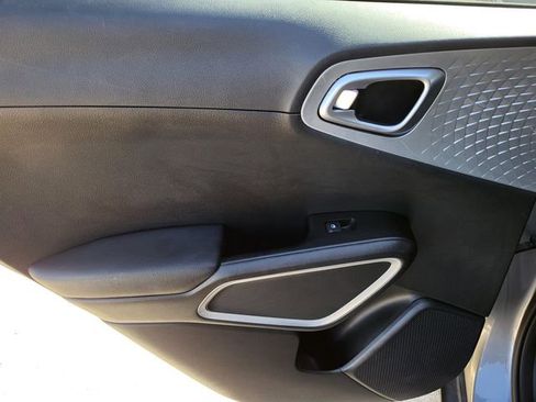 Used 2024 Kia Soul LX w/ Option Group 015 image 10