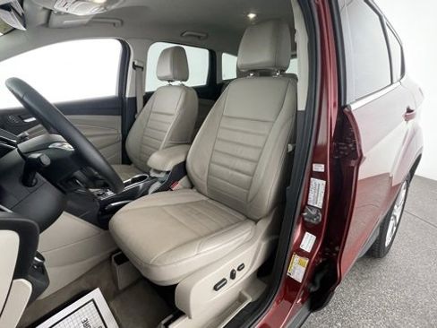 Used 2015 Ford Escape Titanium image 33