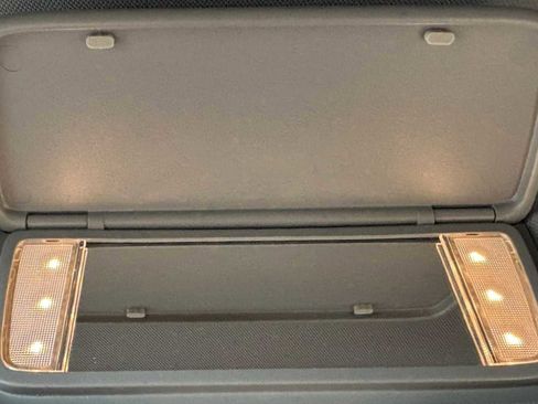 Used 2024 Chevrolet Equinox Premier image 33