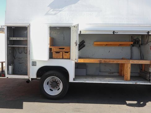 Used 2020 Ford F550 2WD Regular Cab Super Duty image 14