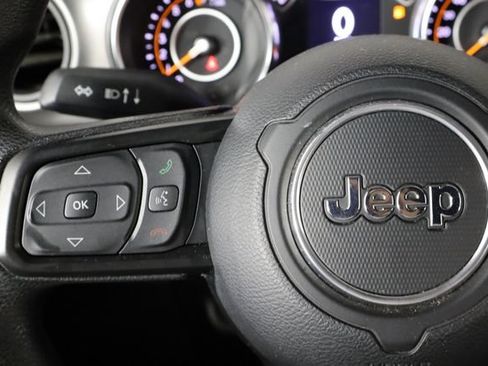 Used 2022 Jeep Wrangler Unlimited Sport AWD/4WD image 8