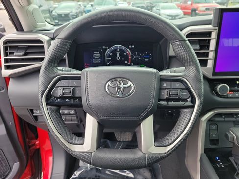 Used 2024 Toyota Tundra Limited image 21
