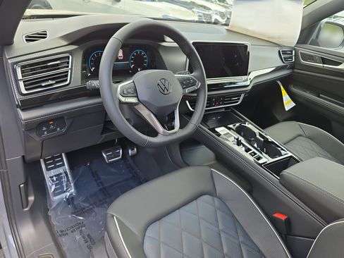 New 2026 Volkswagen Atlas Cross Sport SEL Premium R-Line AWD/4WD image 16