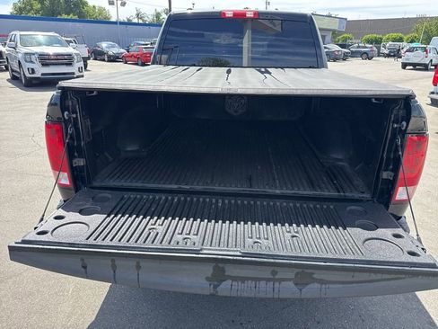 Used 2014 RAM 1500 Express RWD image 5