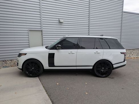Used 2019 Land Rover Range Rover Supercharged image 2