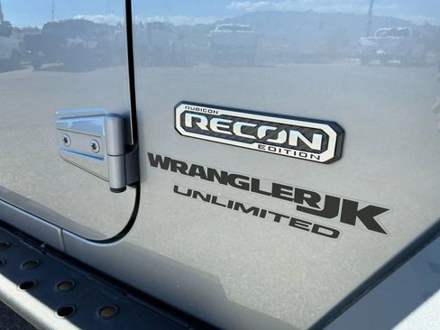 Used 2018 Jeep Wrangler Unlimited Rubicon image 18